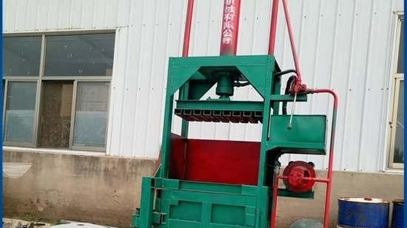 液体灌装机操作流程揭秘：从准备到完成，关键步骤详解